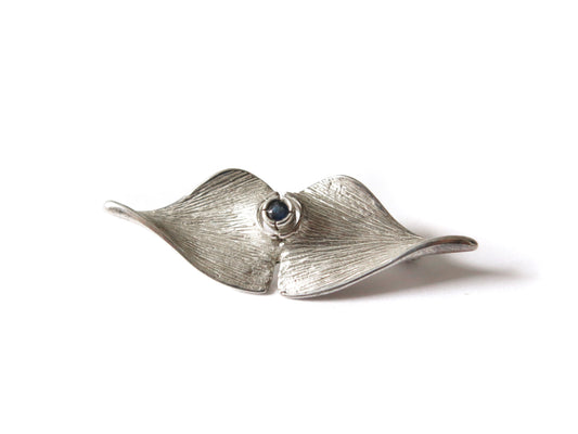 VINTAGE SILVER + SAPPHIRE BROOCH