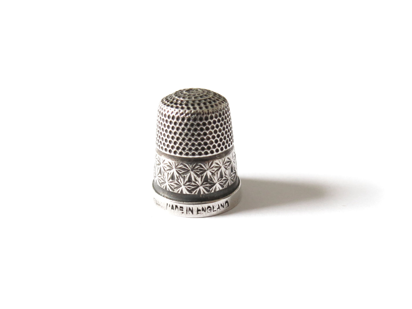 VINTAGE SILVER THIMBLE