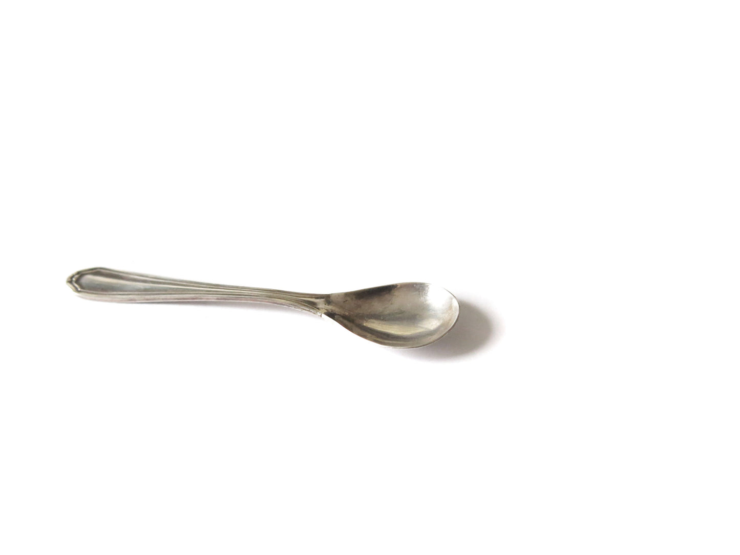 VINTAGE TINY SILVER SPOON