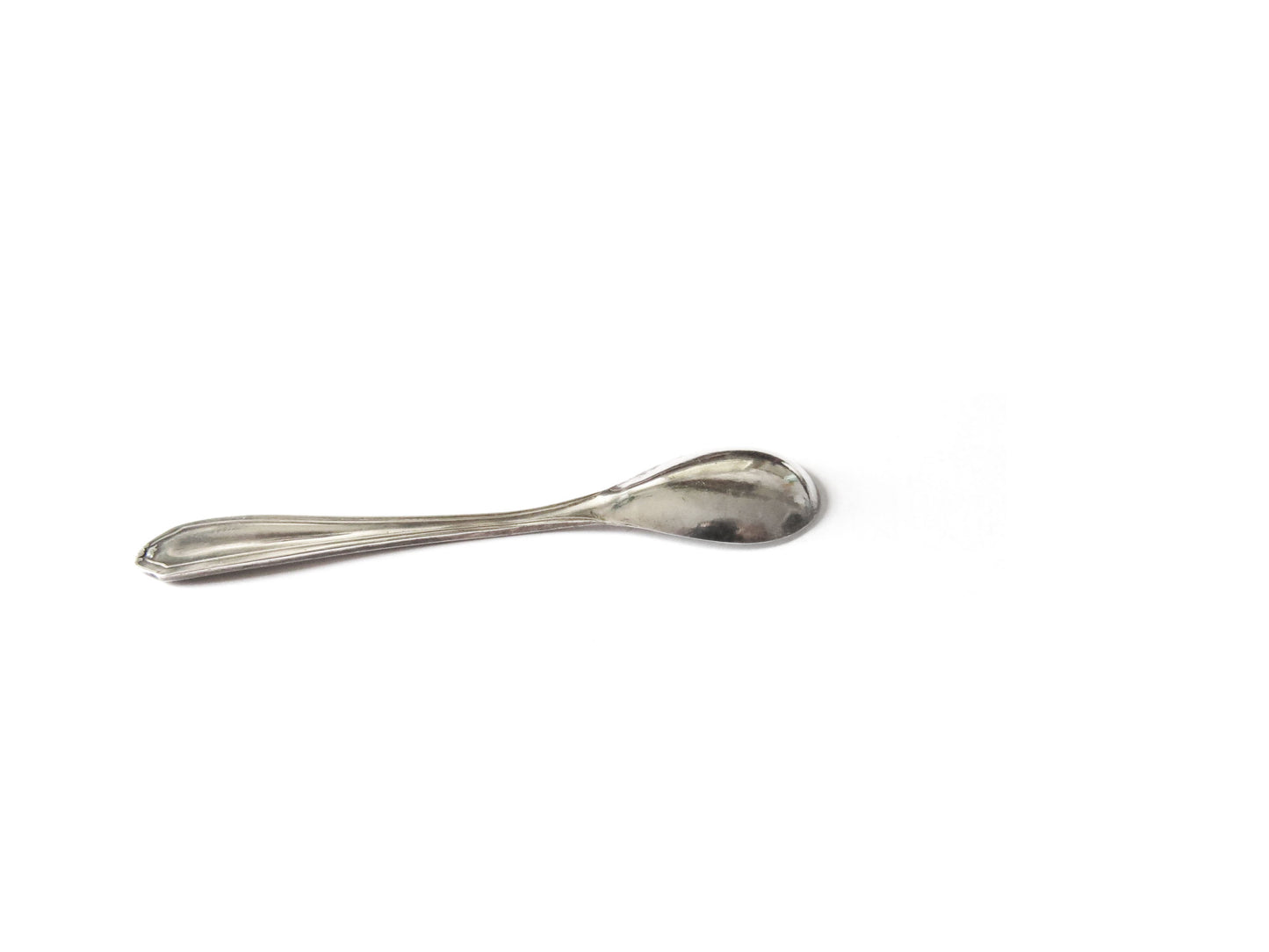 VINTAGE TINY SILVER SPOON