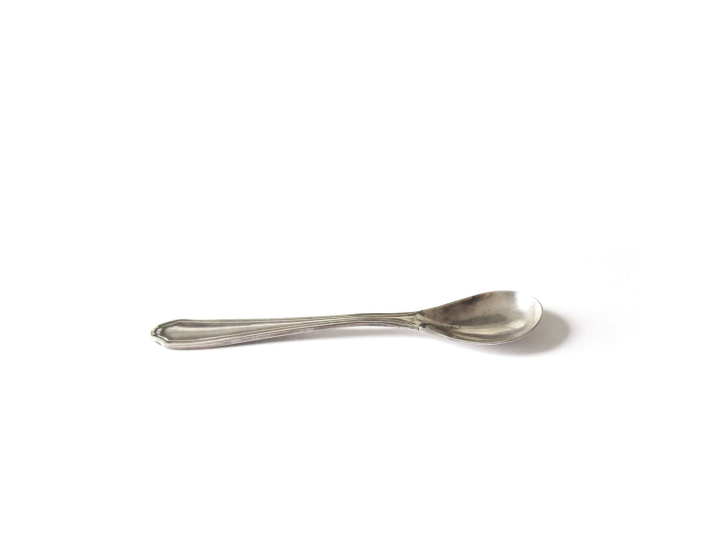 VINTAGE TINY SILVER SPOON