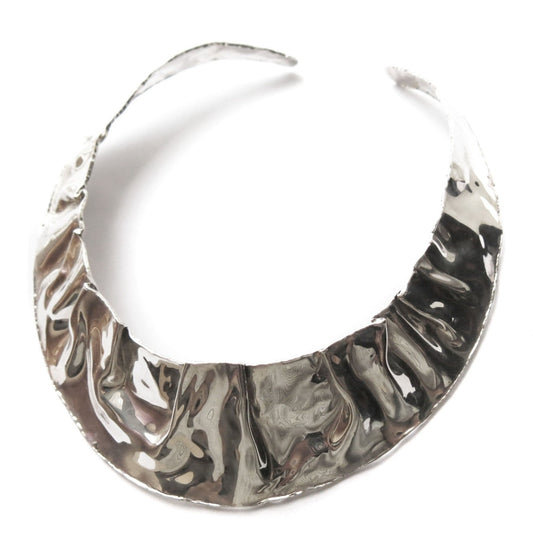 VINTAGE SILVER FOLDED COLLAR