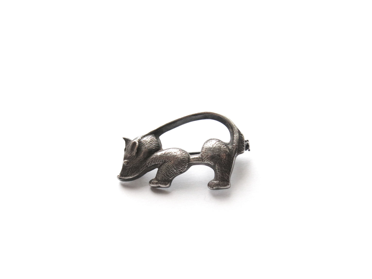 VINTAGE SILVER BEAR BROOCH