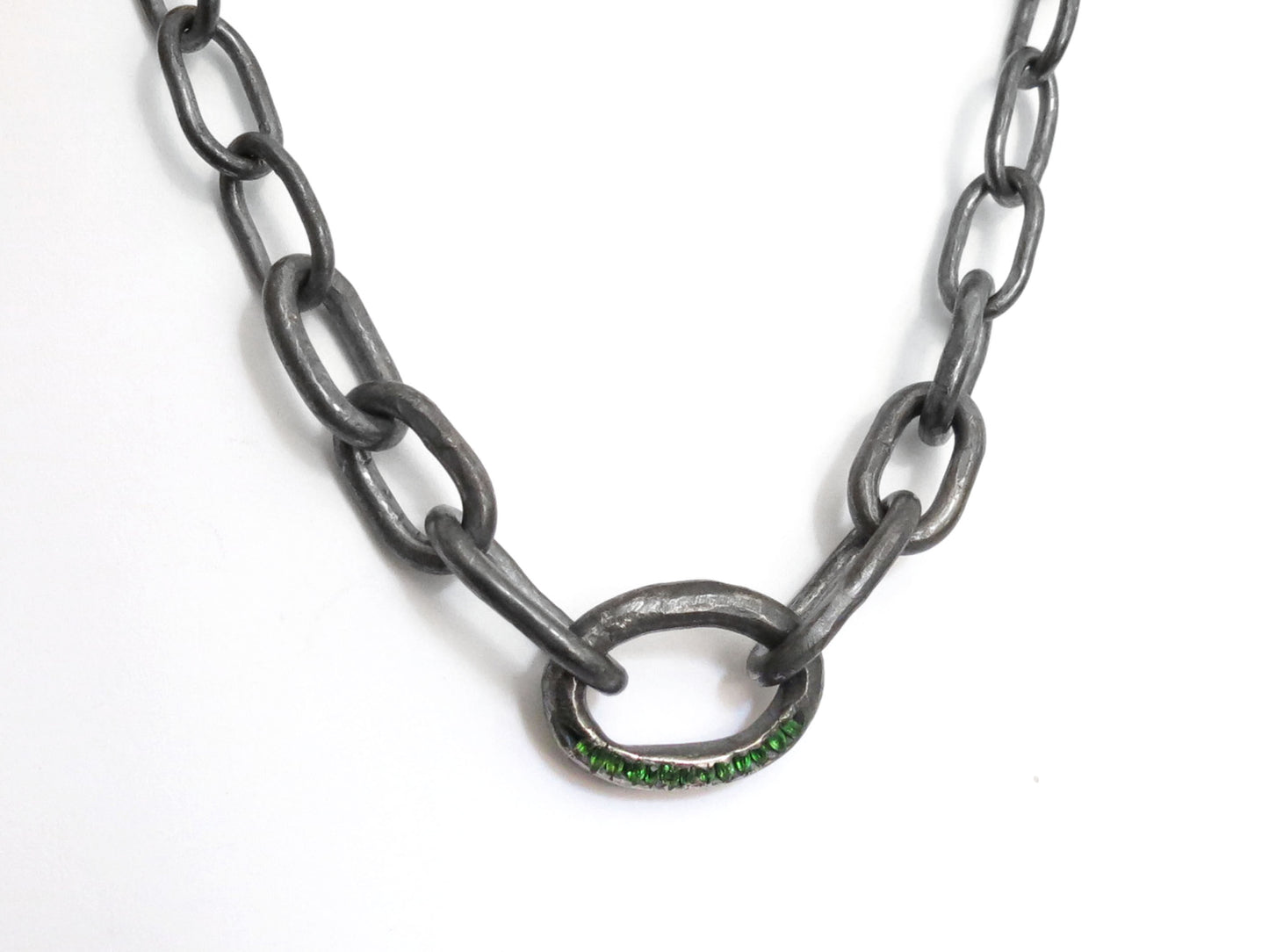 TSAVORITE GARNET CHAIN