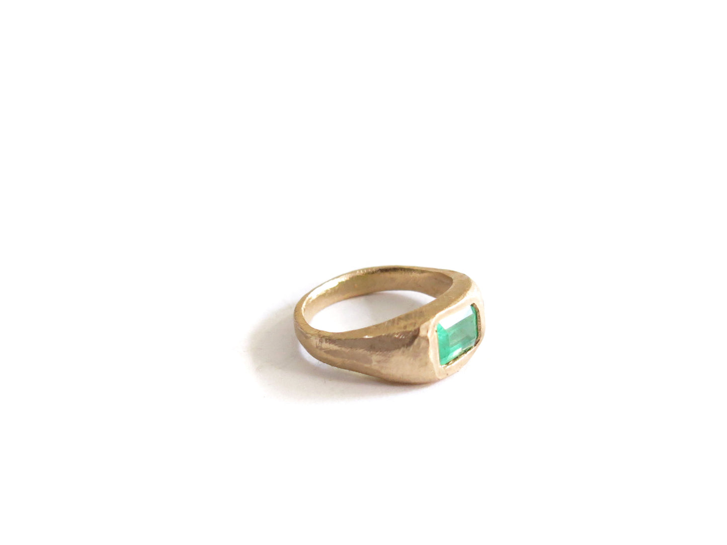 14K EMERALD + DIAMOND RING