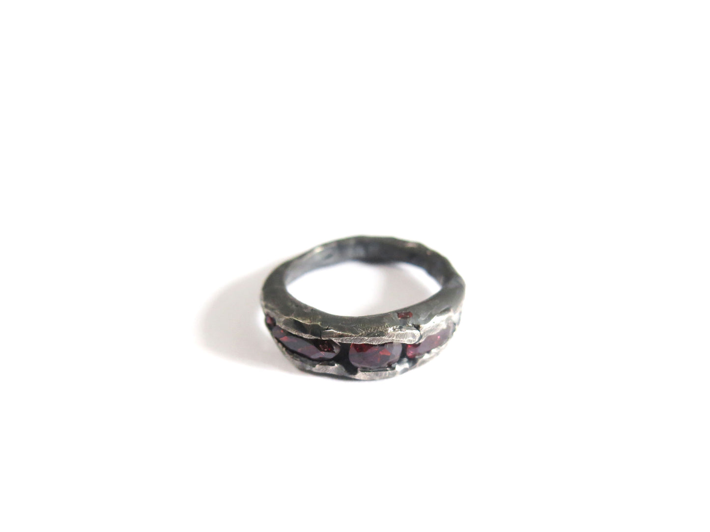 GARNET RING - SILVER