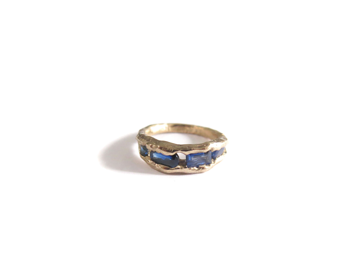 14K FOUR SAPPHIRES RING