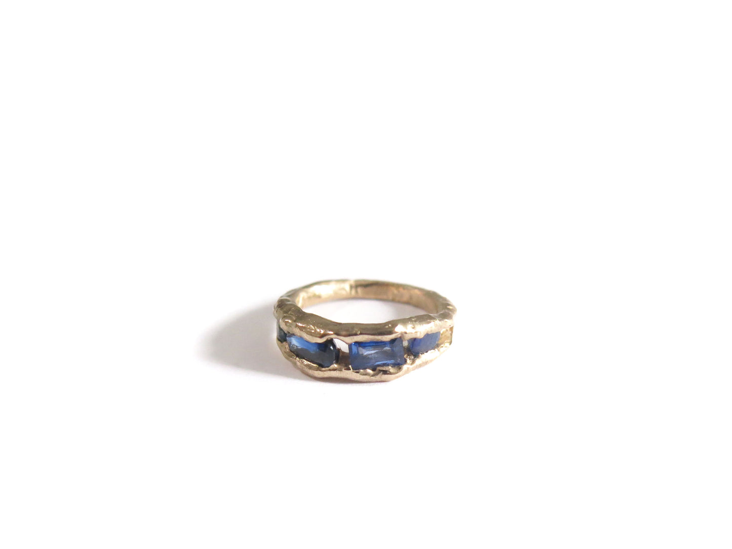 14K FOUR SAPPHIRES RING