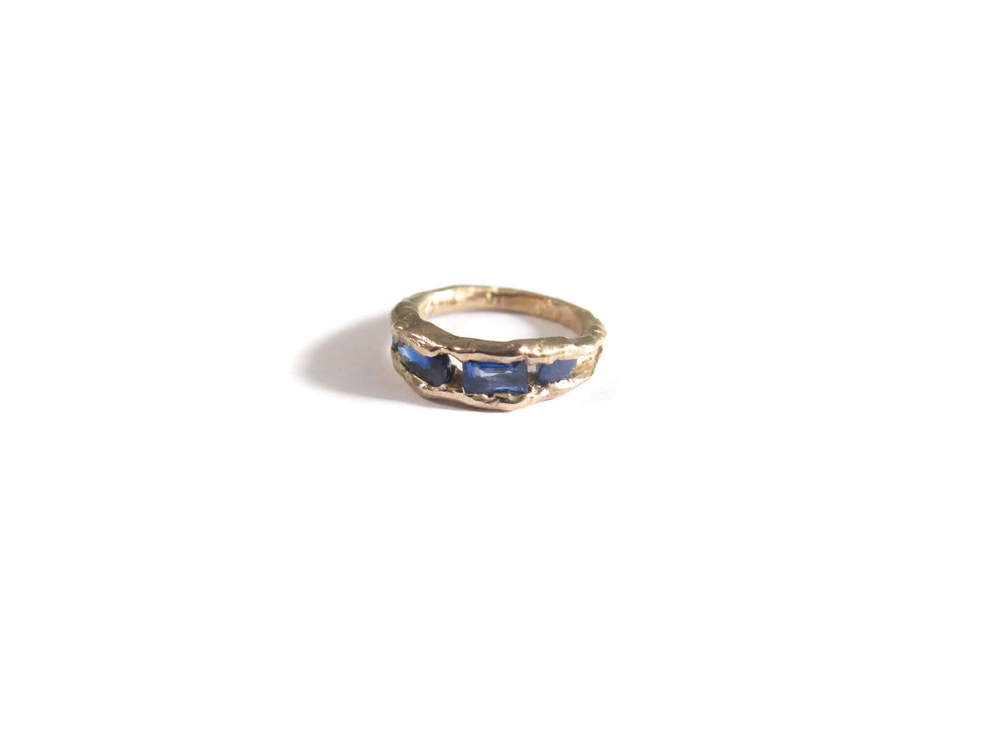 14K FOUR SAPPHIRES RING