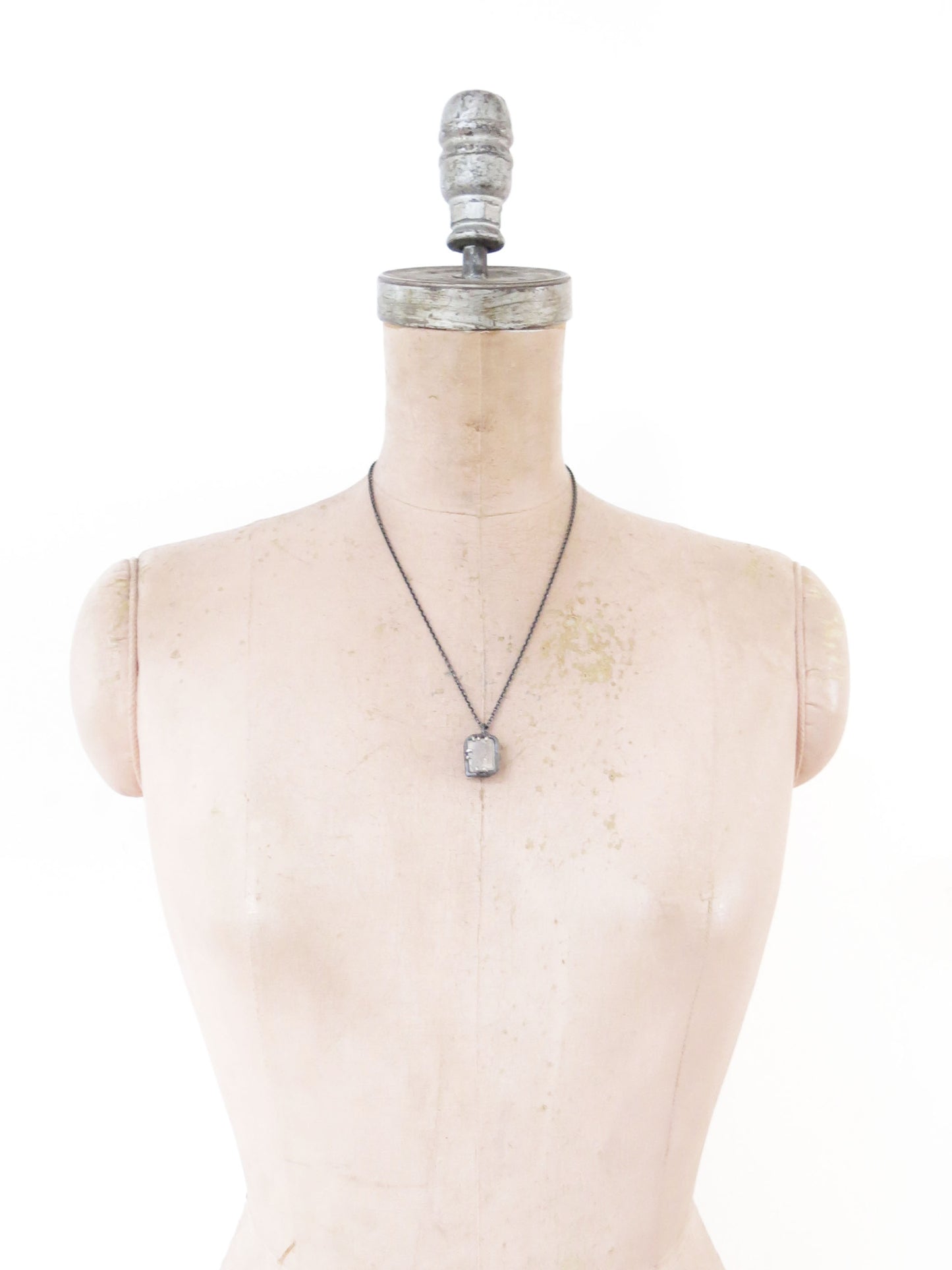 ROUGH TOPAZ ELARA