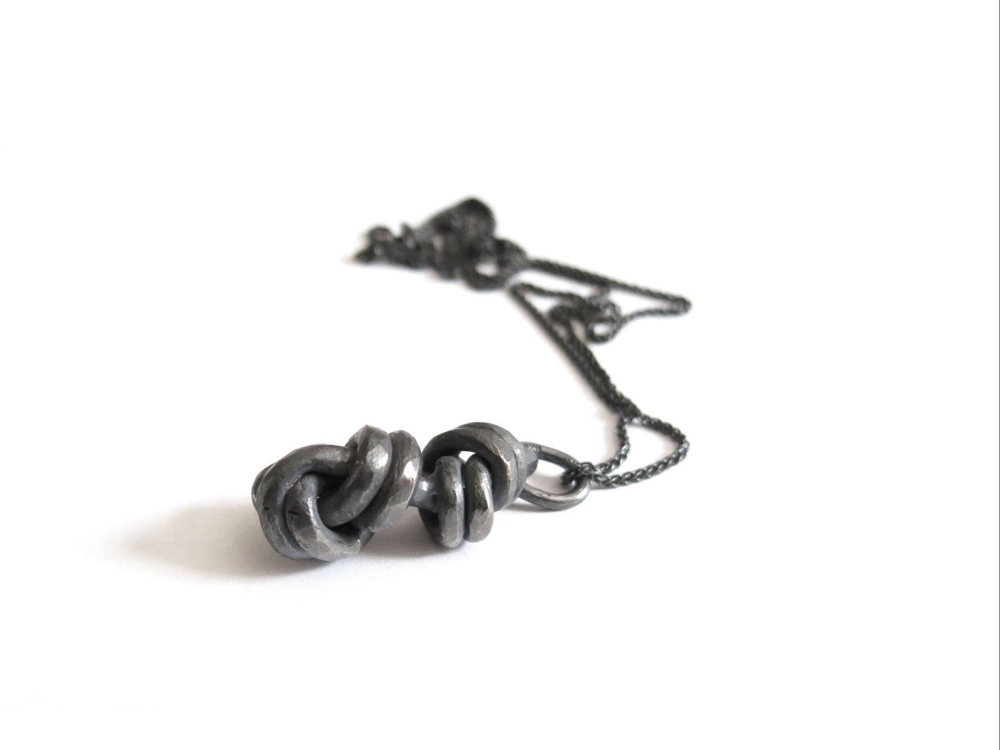 DOUBLE KNOT PENDANT