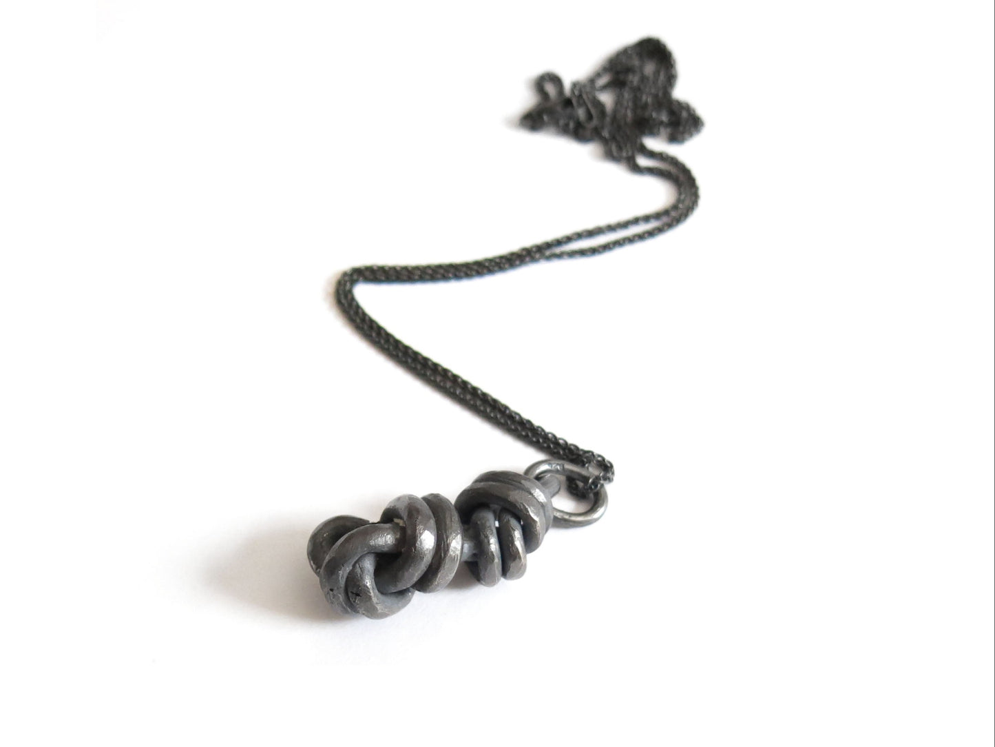 DOUBLE KNOT PENDANT
