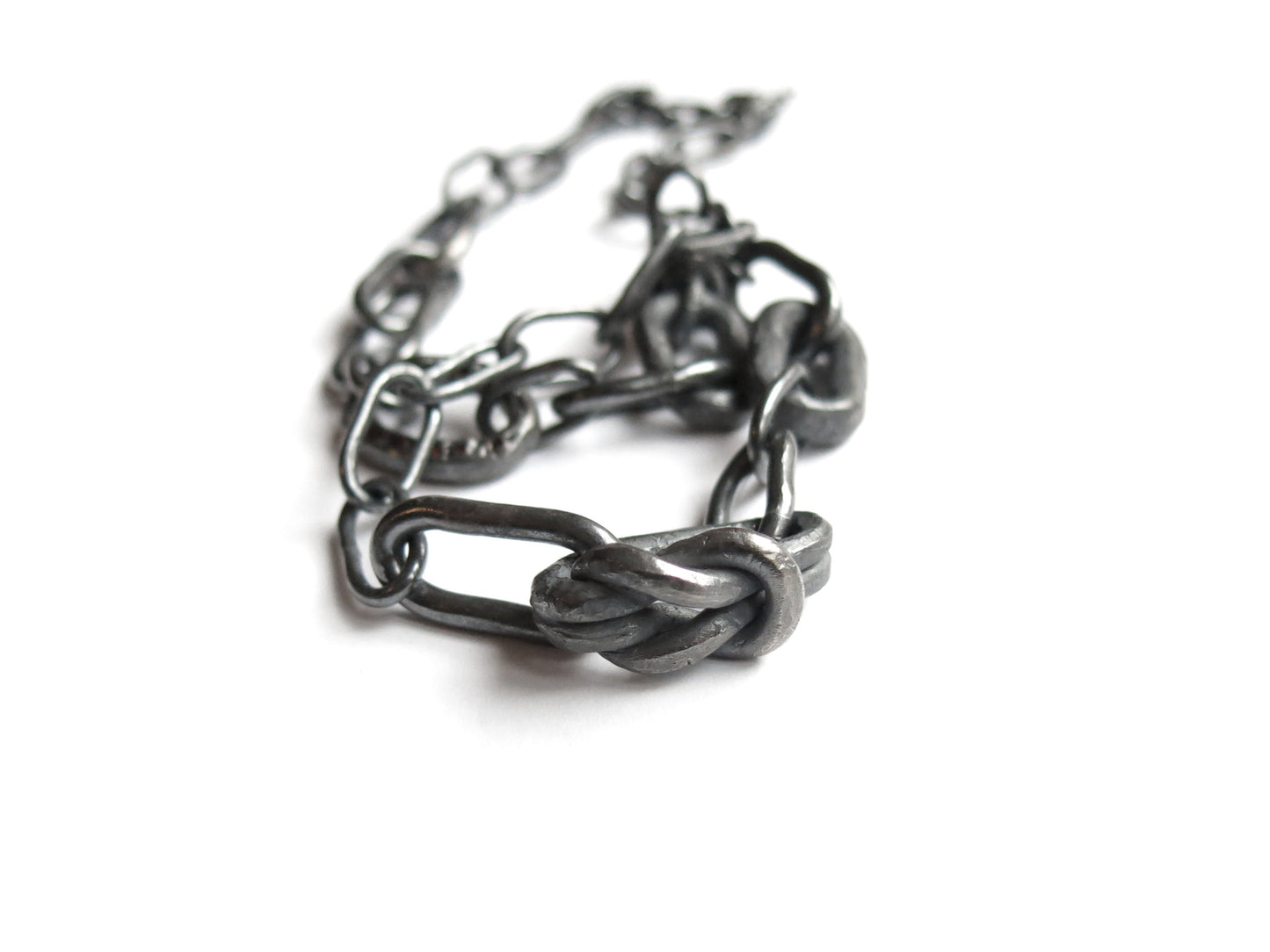 SAPPHIRES & GARNET MIX KNOT CHAIN