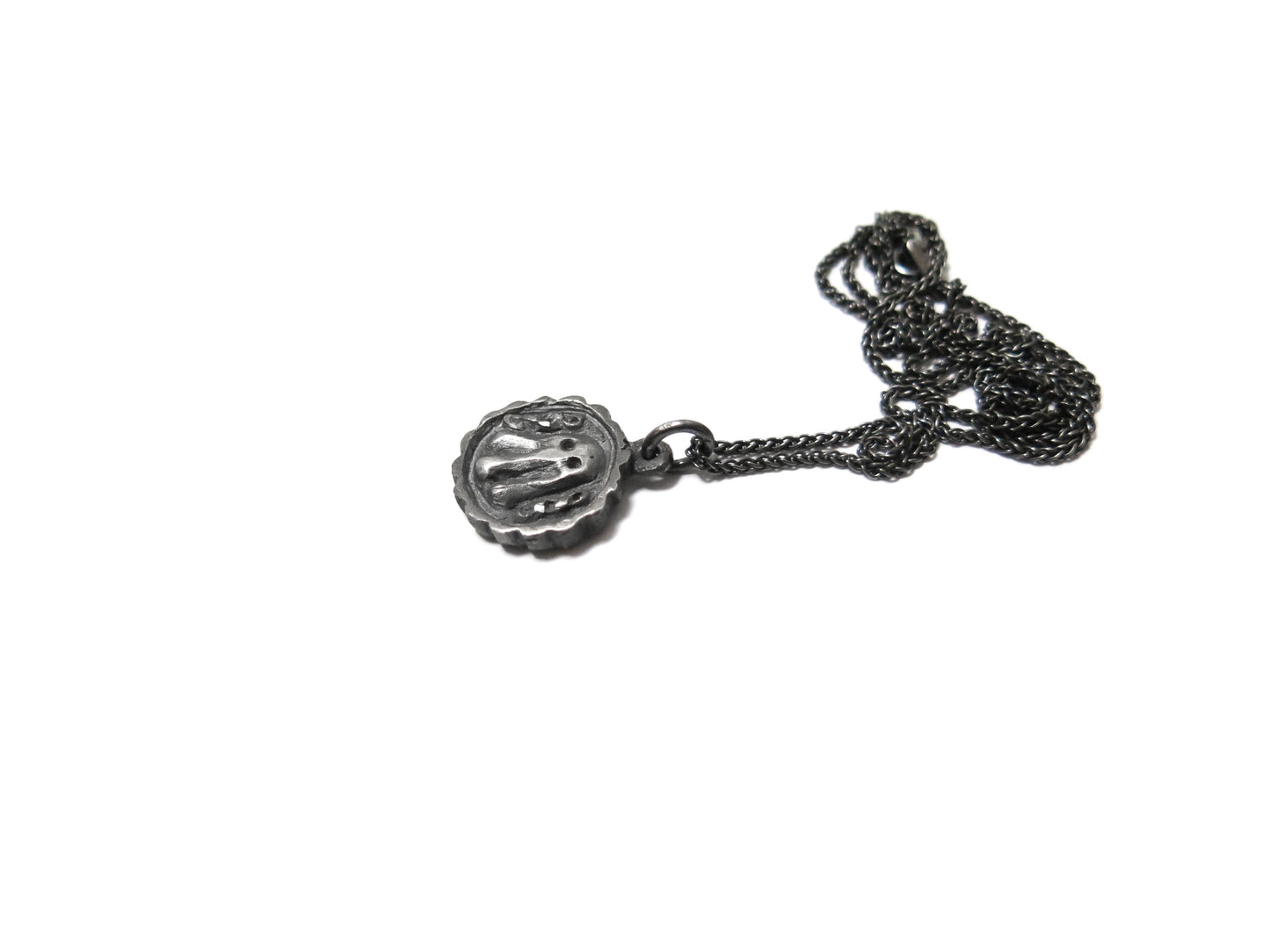 GHOST & CHAINS