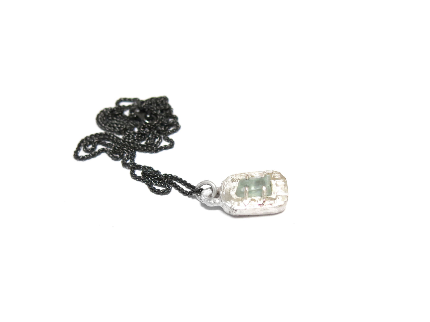 ROUGH AQUAMARINE PENDANT