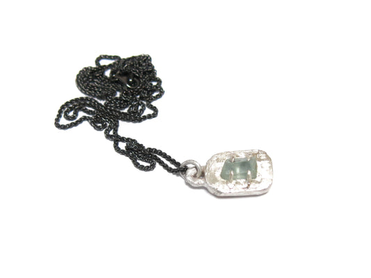 ROUGH AQUAMARINE PENDANT