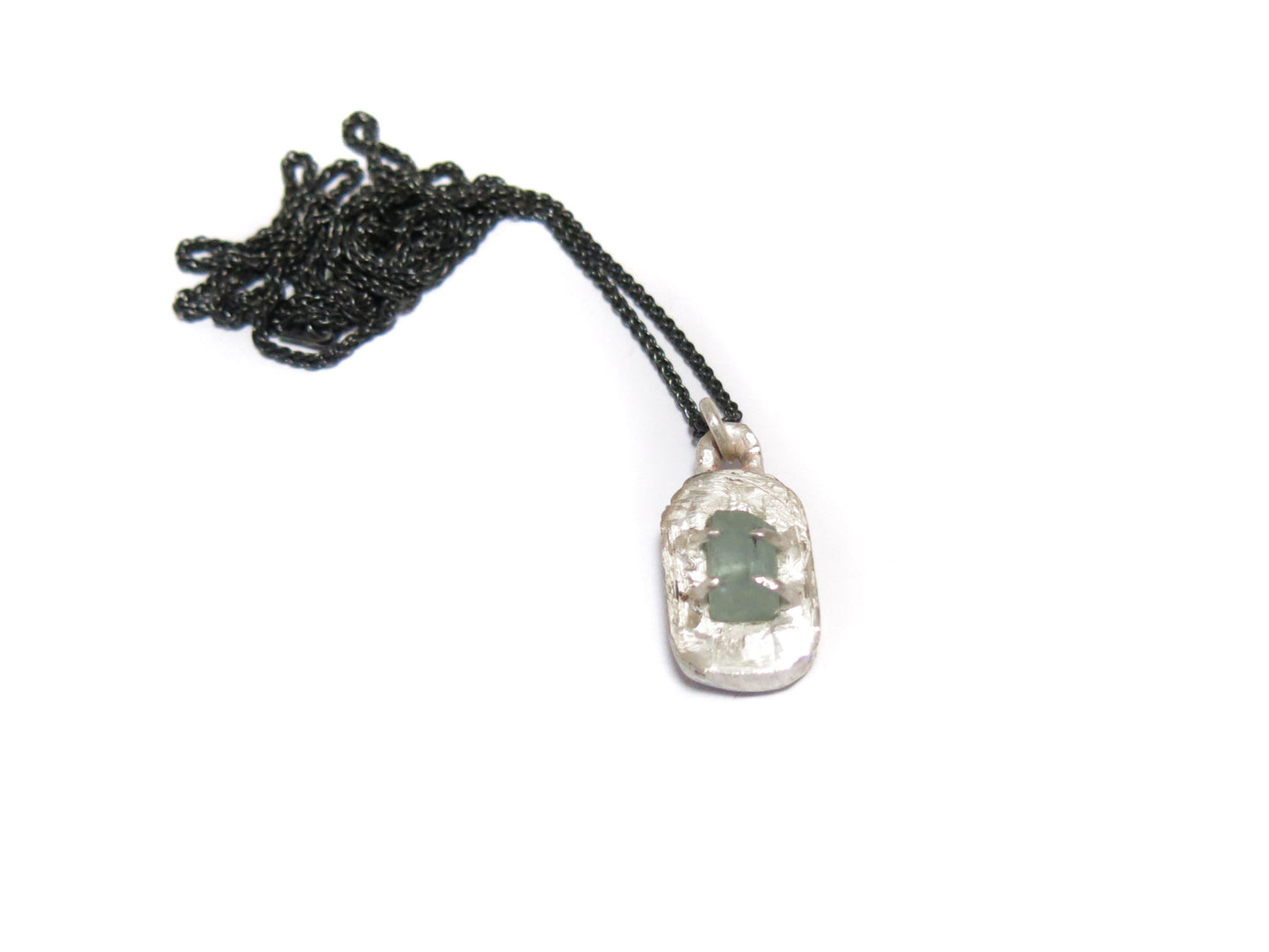 ROUGH AQUAMARINE PENDANT
