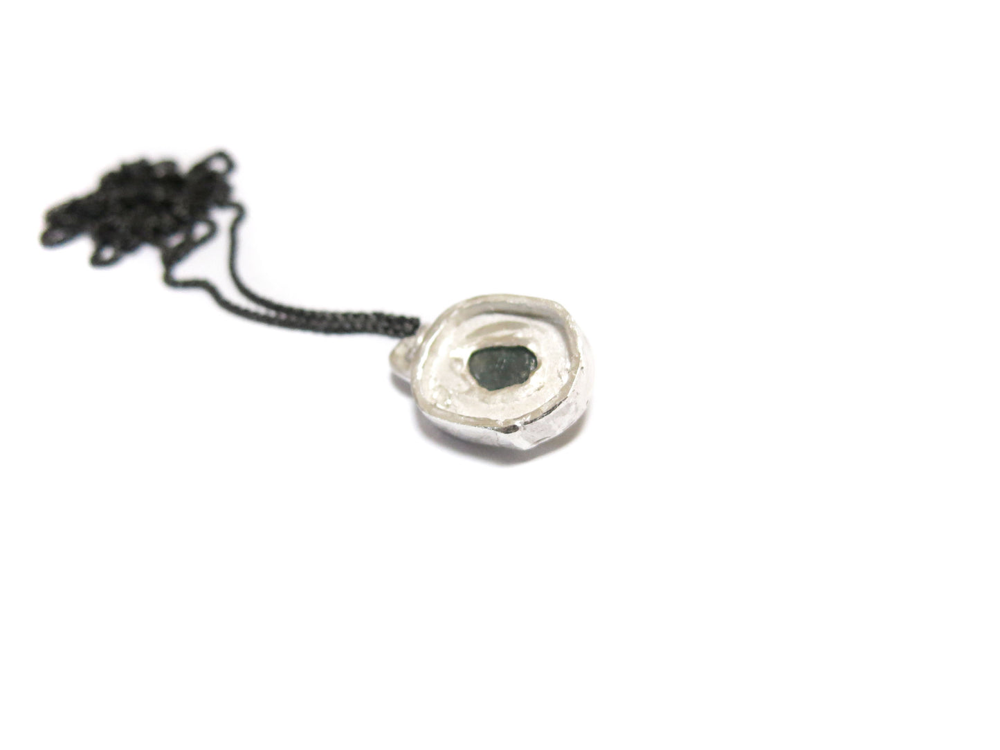 ROUGH SAPPHIRE PENDANT