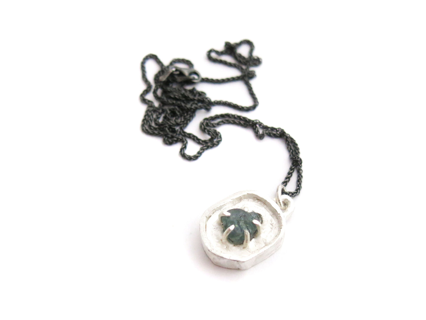 ROUGH SAPPHIRE PENDANT