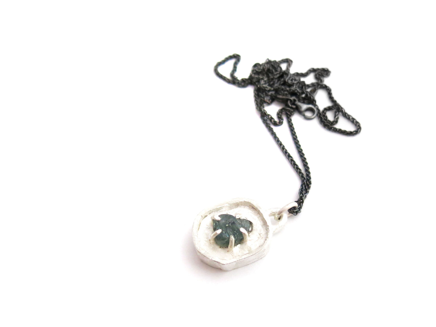 ROUGH SAPPHIRE PENDANT