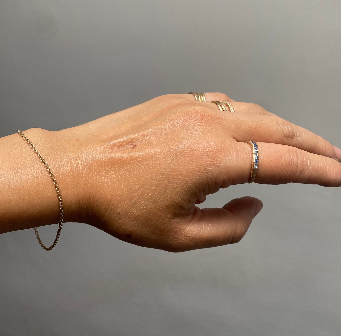 14K ELEVEN SAPPHIRES RING