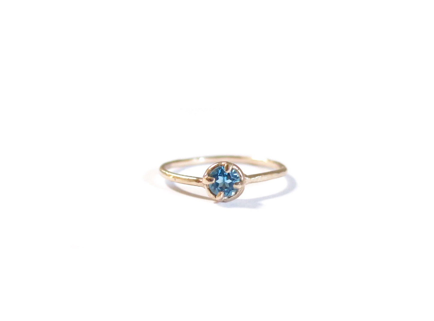 BAGUE TOPAZE BLEU SUISSE 14K