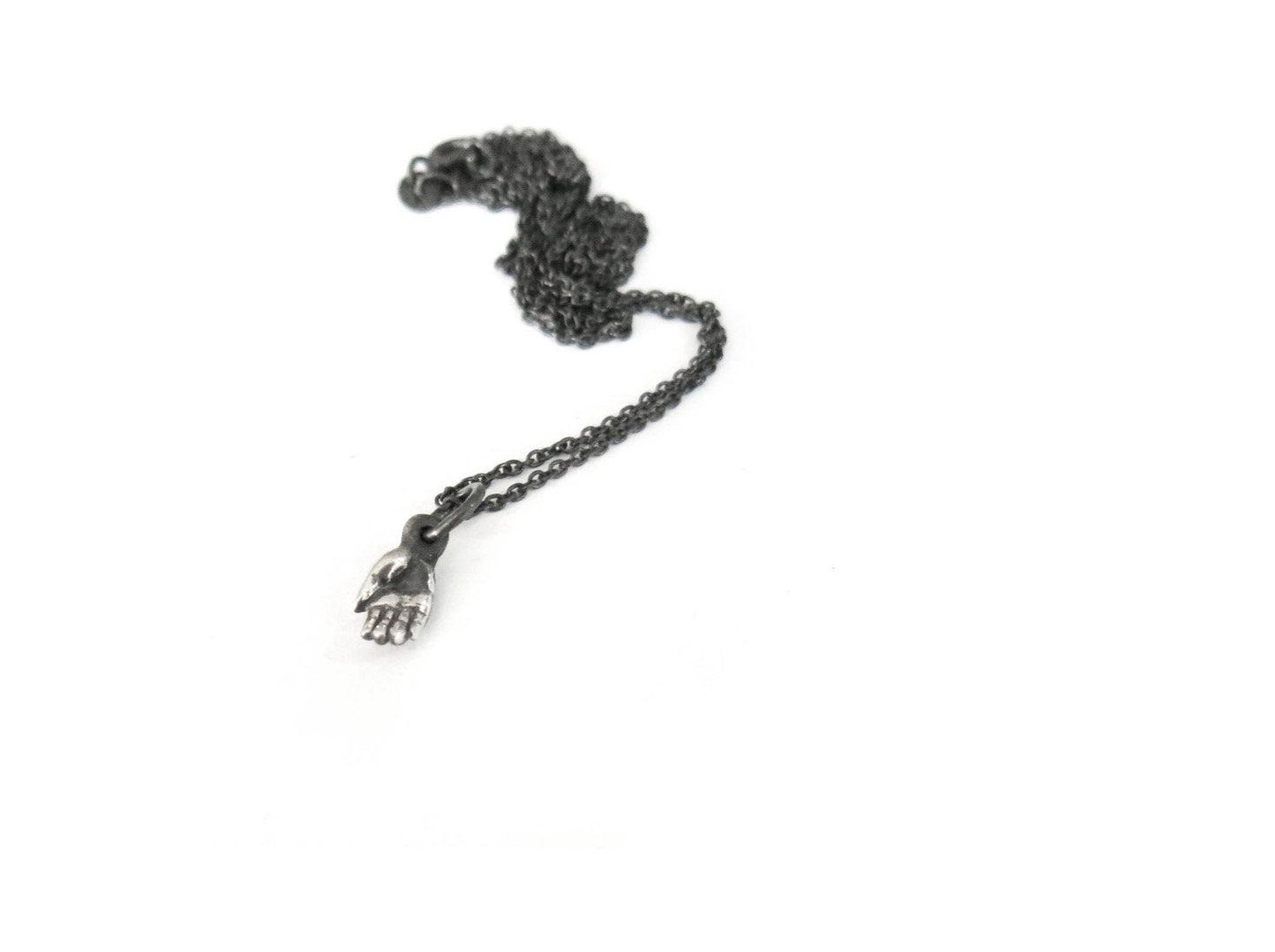 TALISMAN TINY HAND PENDANT
