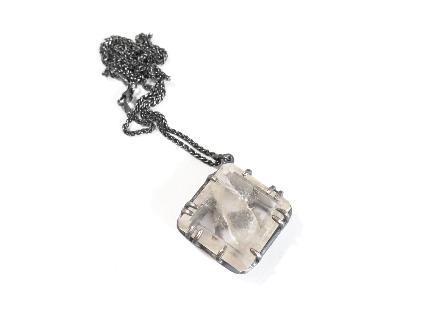 SQUARE CRYSTAL IN CRYSTAL