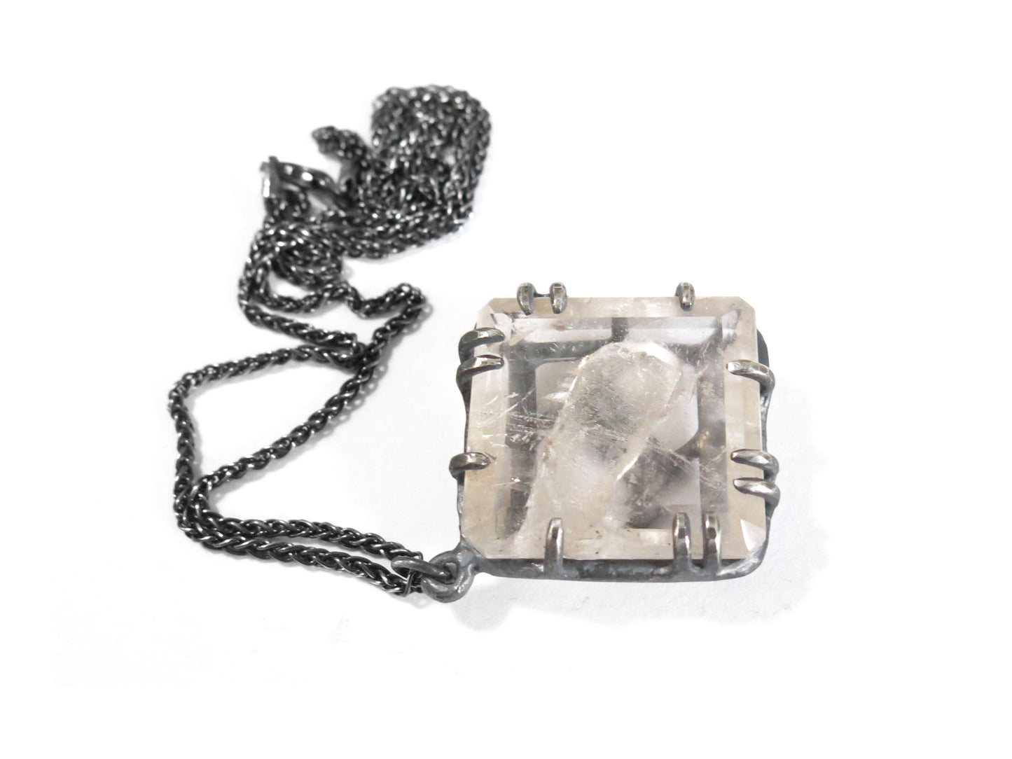 SQUARE CRYSTAL IN CRYSTAL
