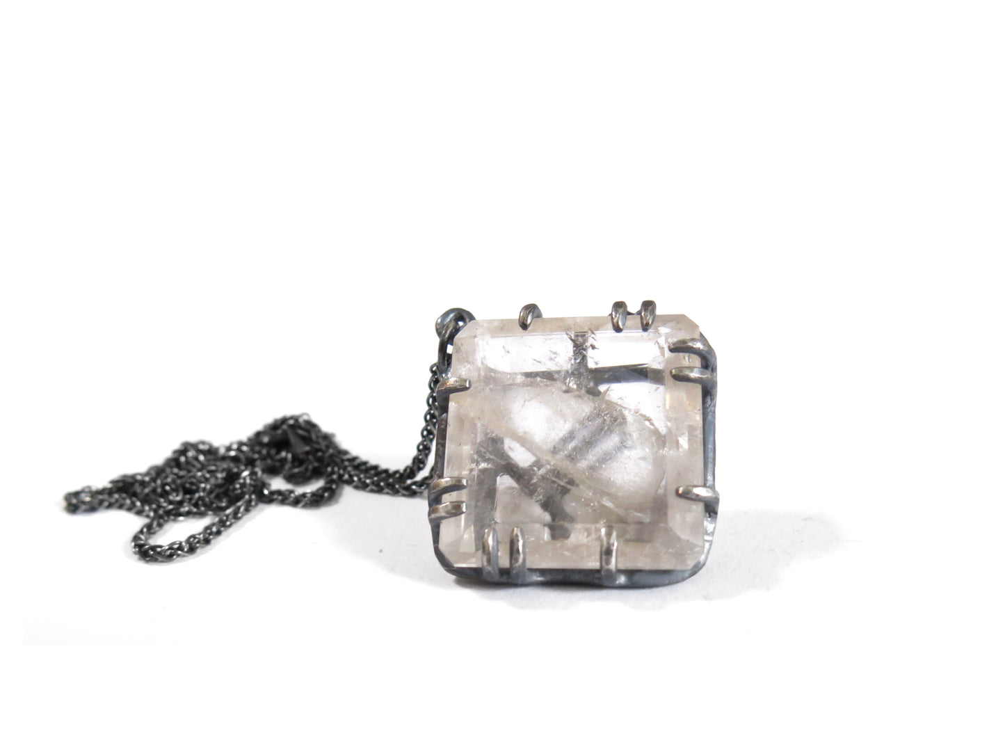 SQUARE CRYSTAL IN CRYSTAL