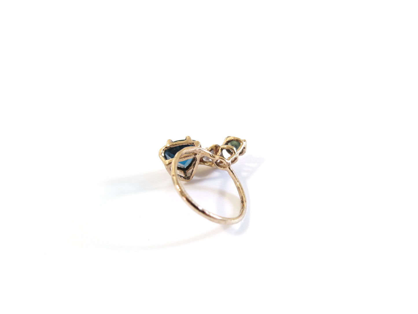 14K TOPAZ & SAPPHIRE & SAPPHIRE RING