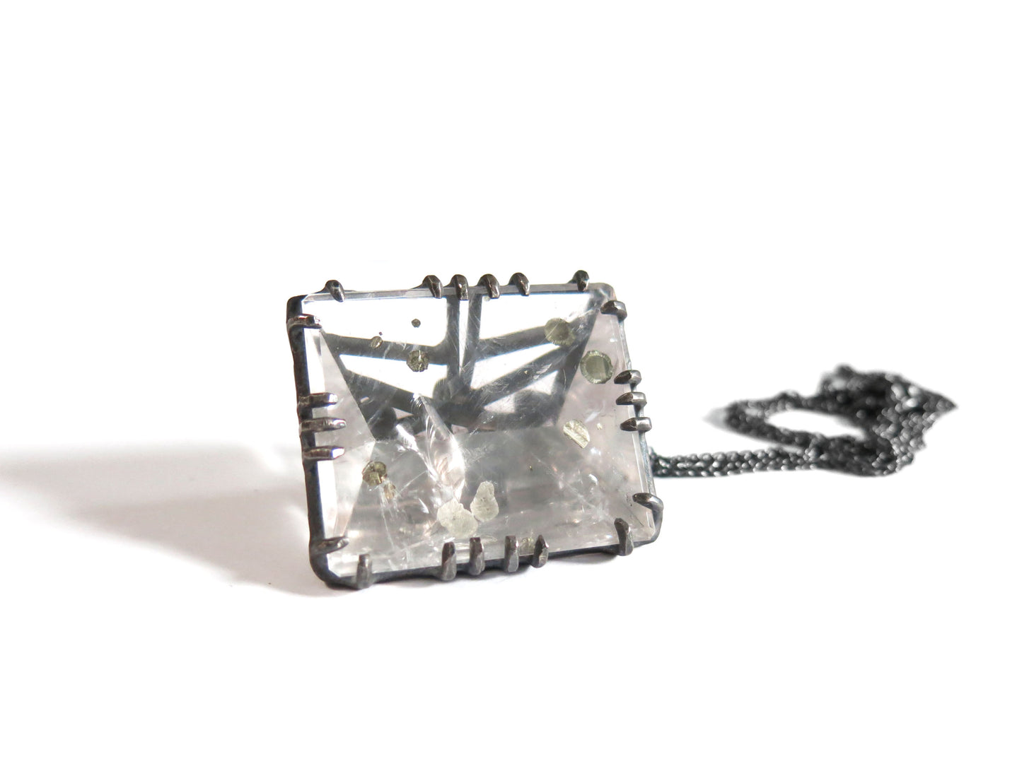 VERY BIG PYRITE QUARTZ KNOT PENDANT