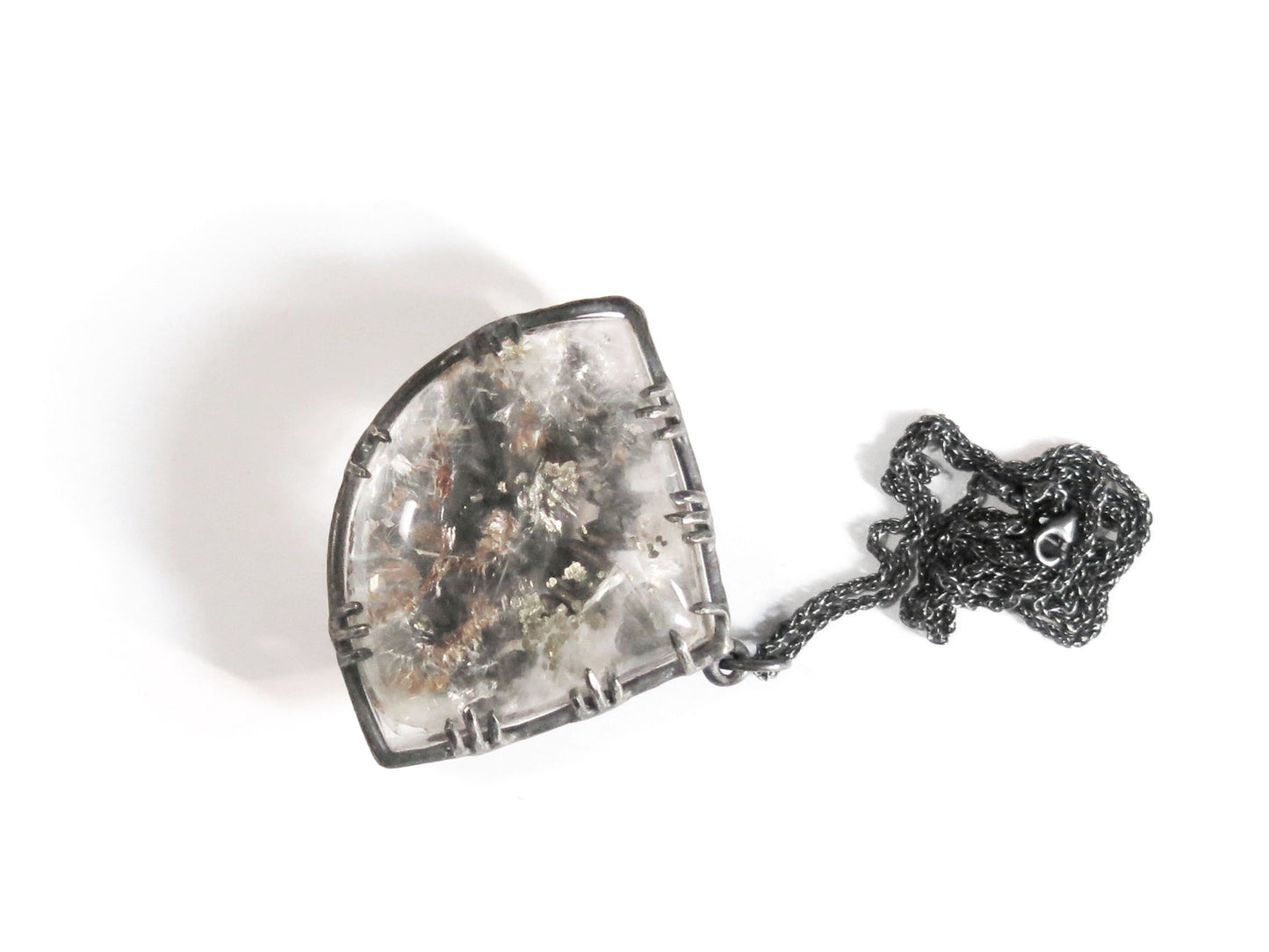 FAN CRYSTAL KNOTS PENDANT