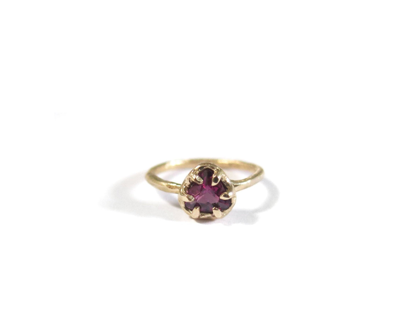 14K RHODOLITE GARNET RING