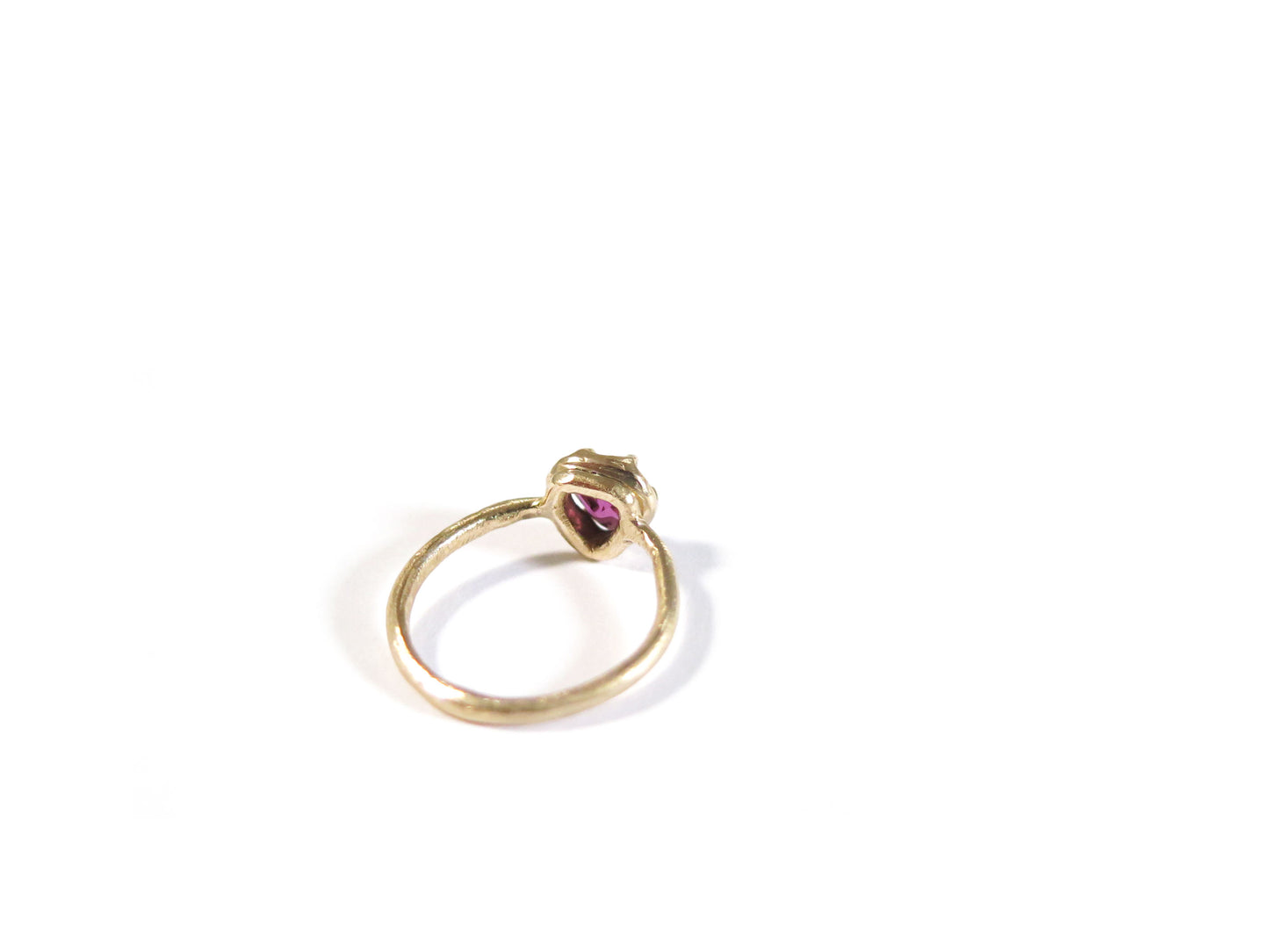 14K RHODOLITE GARNET RING