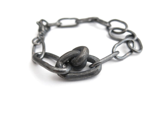 KNOT BRACELET