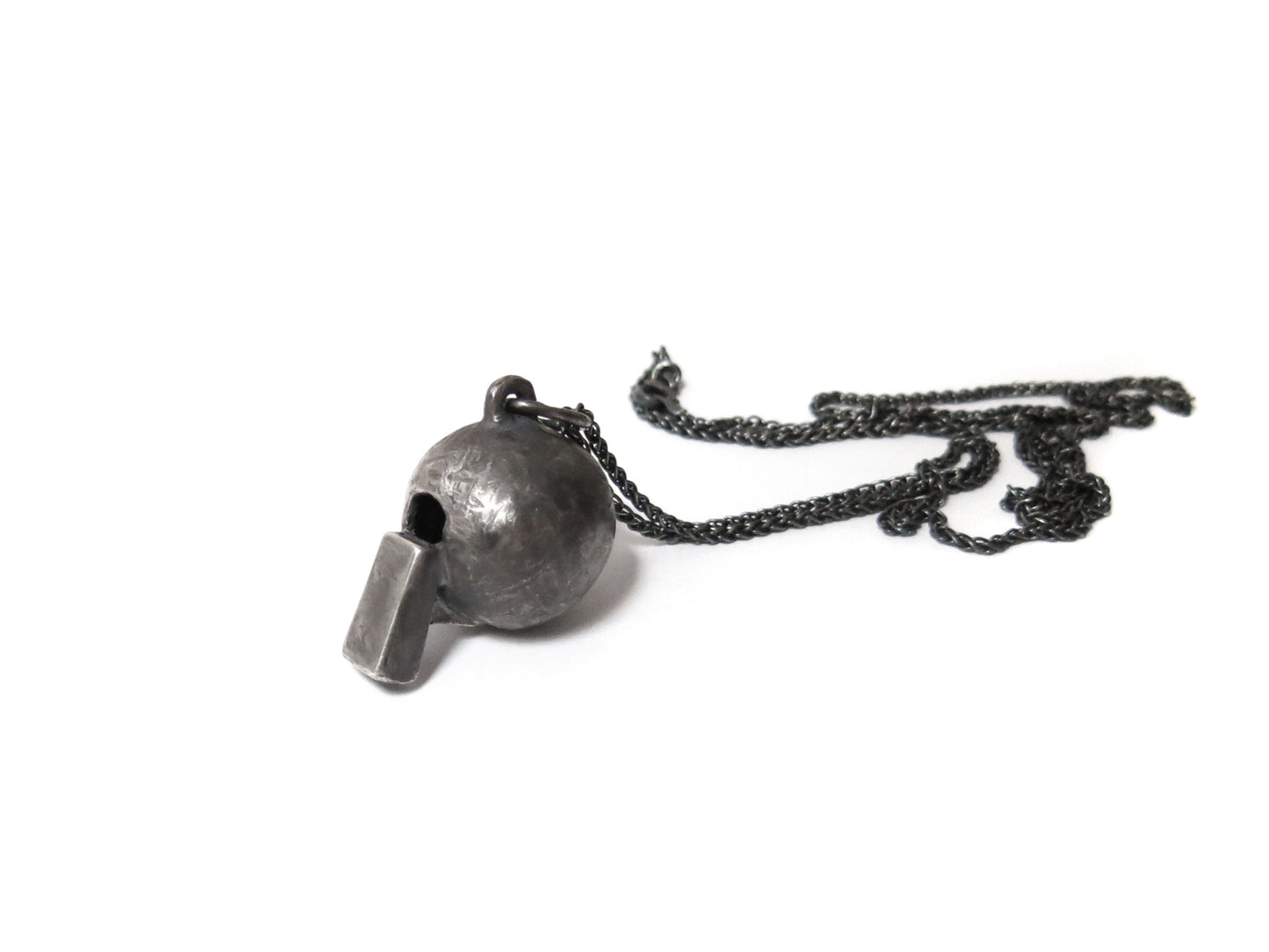 MEDIUM BALL WHISTLE