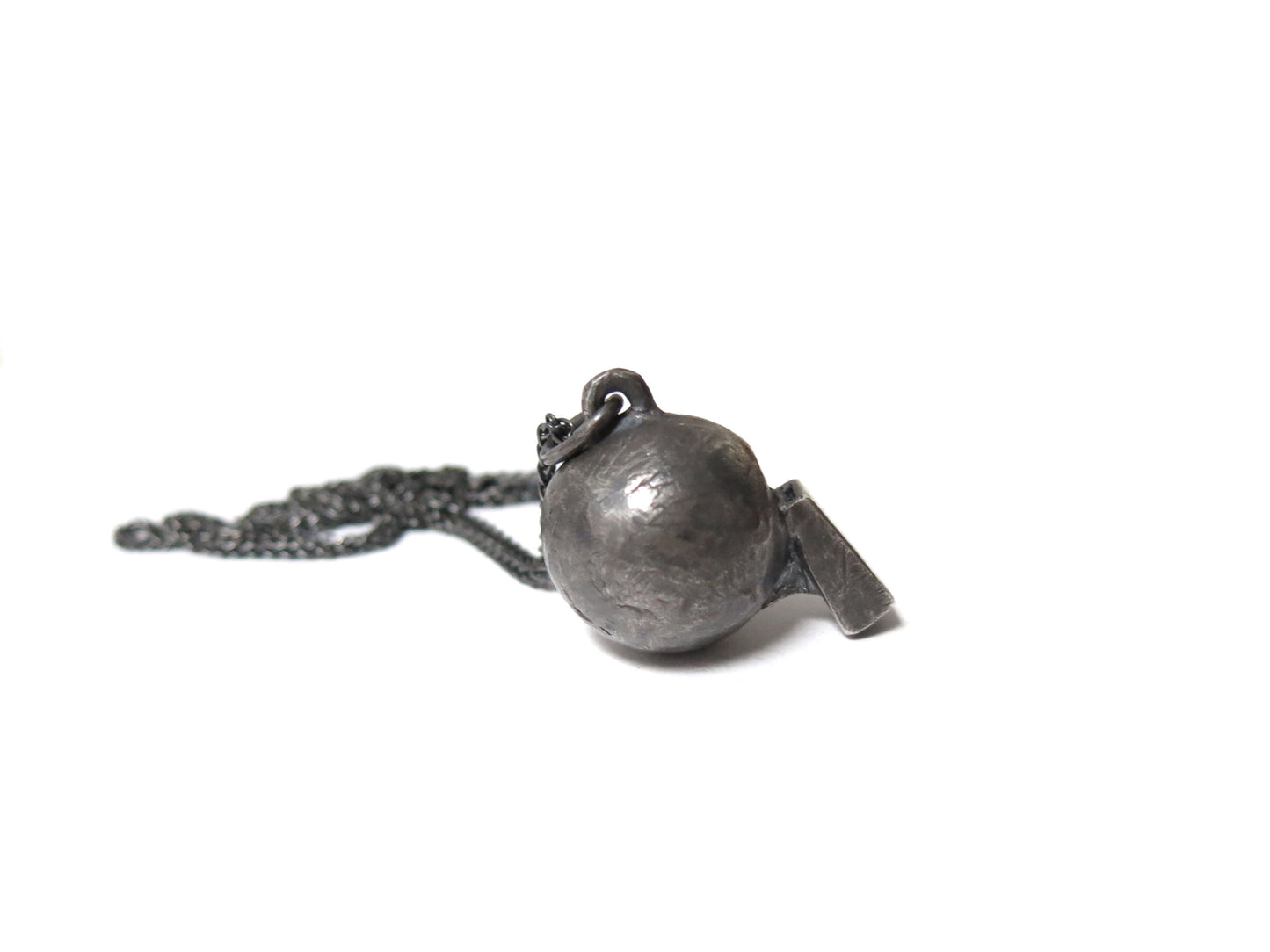 MEDIUM BALL WHISTLE