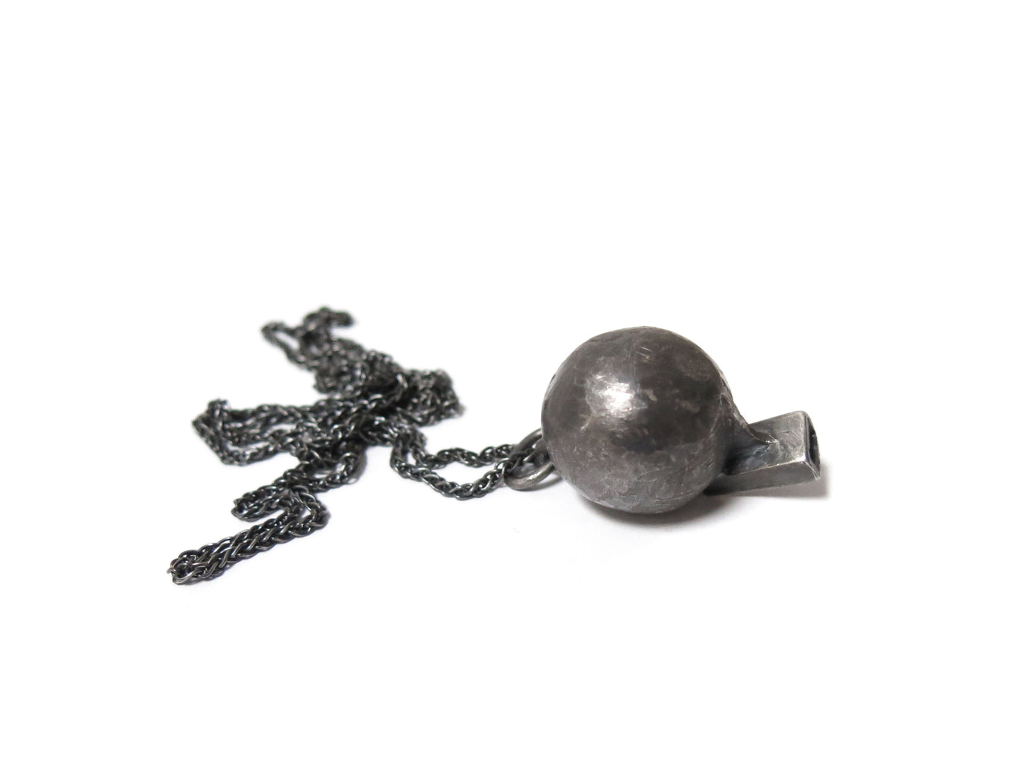 MEDIUM BALL WHISTLE