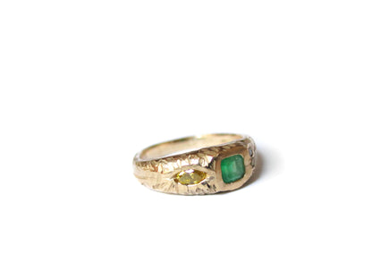 14K EMERALD & YELLOW DIAMONDS RING