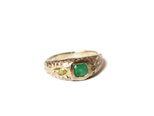 14K EMERALD & YELLOW DIAMONDS RING