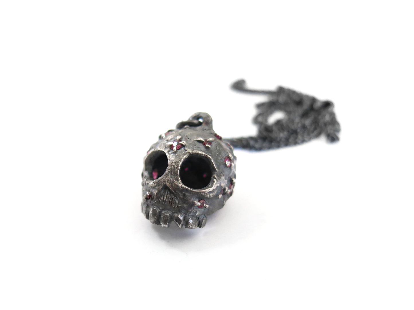 BIG RUBIES SKULL