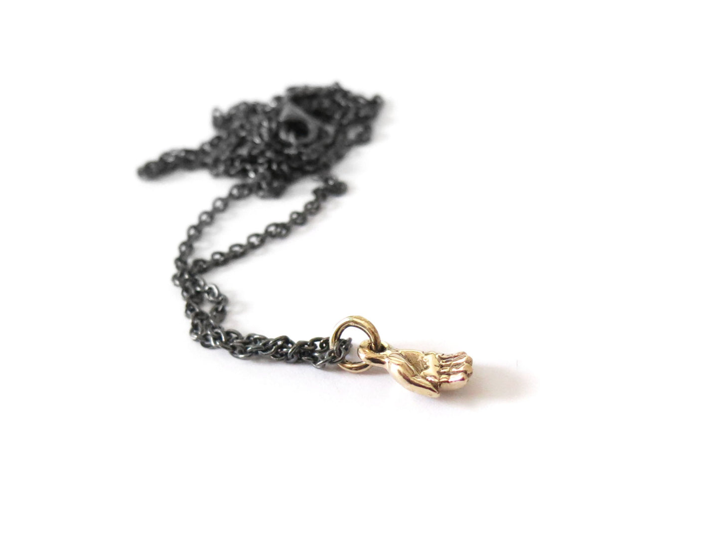 TALISMAN TINY HAND -14K GOLD