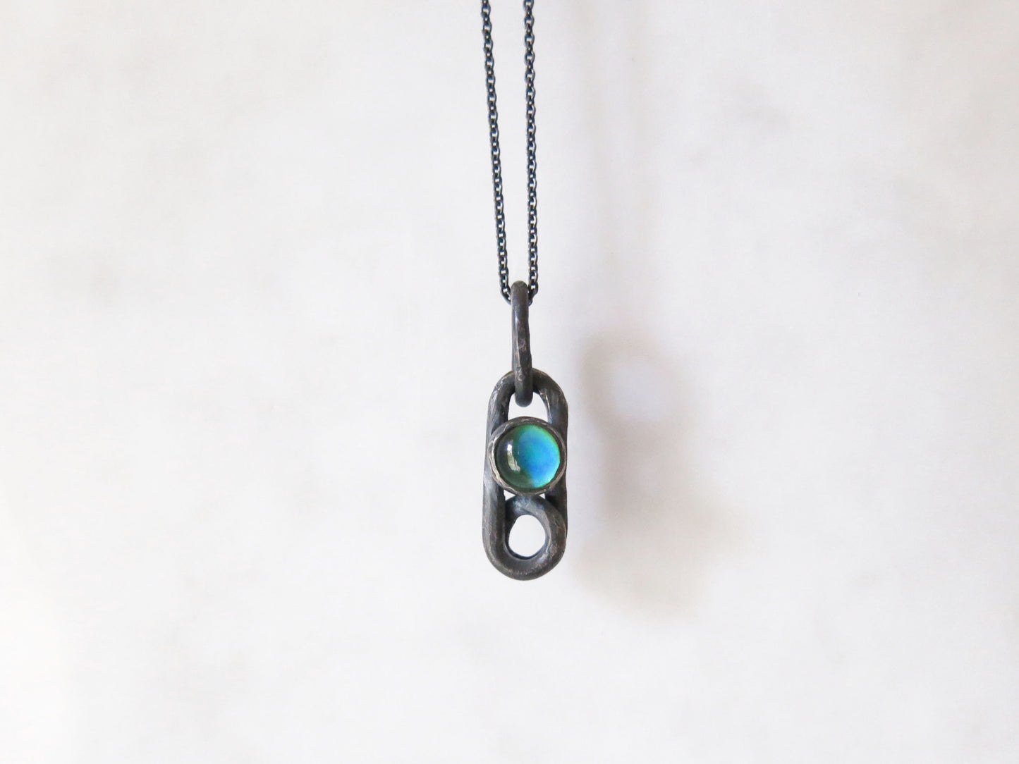 MOODY PENDANT
