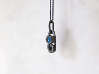 MOODY PENDANT