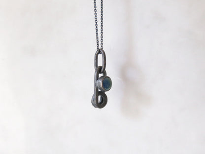 MOODY PENDANT
