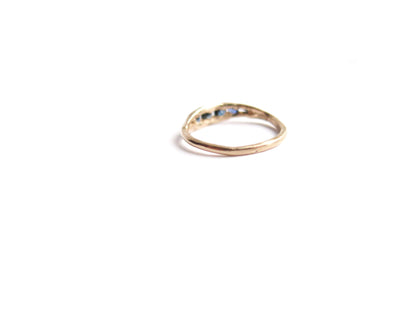 14K BLUE SAPPHIRES RING