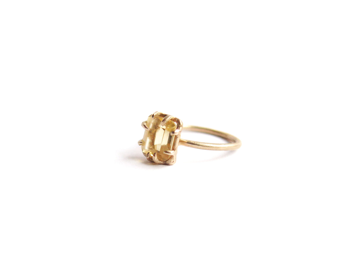 14K NATURAL CITRINE RING