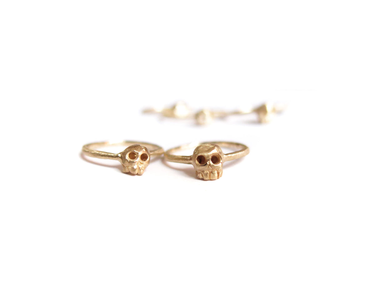 14K GOLD SKULL RING