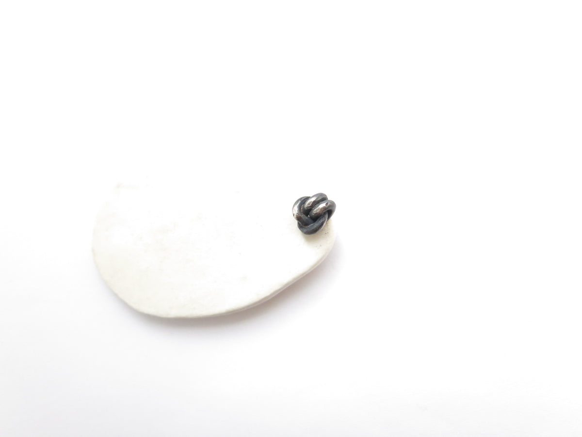 ROUND KNOT EARRINGS